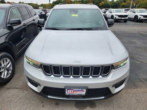 New 2025 Jeep Grand Cherokee Laredo X w/ Luxury Tech Group I AWD/4WD image 2