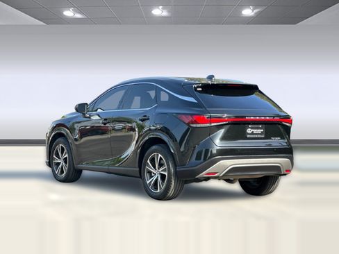 Used 2024 Lexus RX 350 FWD w/ Technology Package image 3