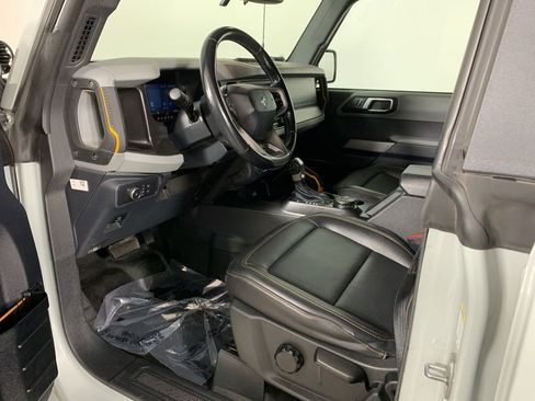 Used 2022 Ford Bronco Badlands w/ Sasquatch Package AWD/4WD image 31