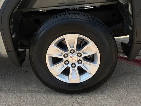 Used 2026 GMC Sierra 1500 Pro w/ Pro Value Package RWD image 9