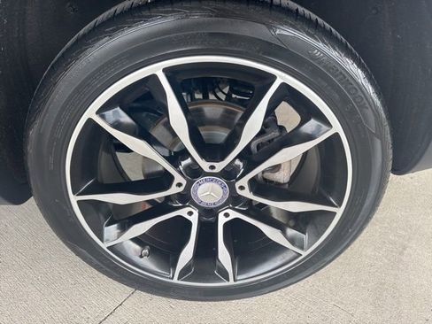 Used 2017 Mercedes-Benz GLA 250 4MATIC image 26