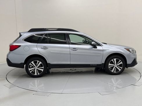Used 2018 Subaru Outback 2.5i Limited AWD/4WD image 7