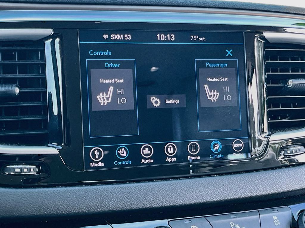 Used 2018 Chrysler Pacifica Touring-L w/ Premium Audio Group FWD image 19