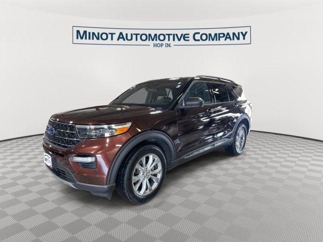 Used 2020 Ford Explorer XLT w/ Equipment Group 202A AWD/4WD image 5