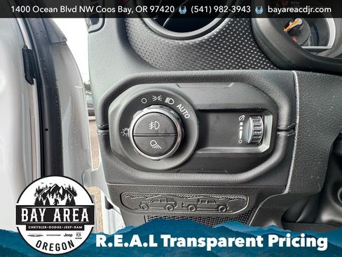 New 2026 Jeep Gladiator Rubicon w/ Steel Bumper Group AWD/4WD image 18