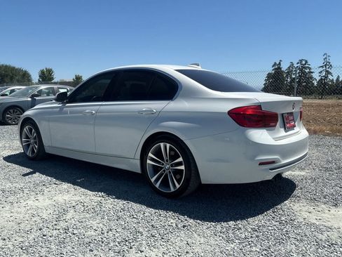 Used 2018 BMW 330i Sedan w/ Convenience Package RWD image 7
