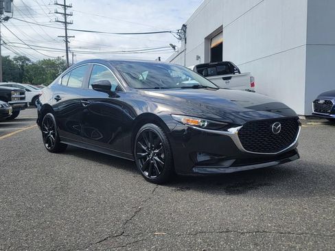 Used 2024 MAZDA MAZDA3 s FWD image 1