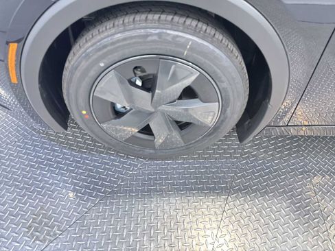 New 2026 Toyota Prius Plug-In Hybrid image 10