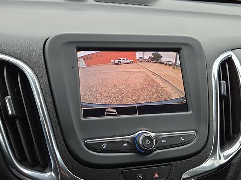 Used 2024 Chevrolet Equinox LT w/ LPO, Floor Liner Package FWD image 18