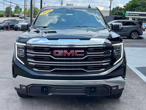 Used 2022 GMC Sierra 1500 SLT w/ SLT Convenience Package AWD/4WD image 8