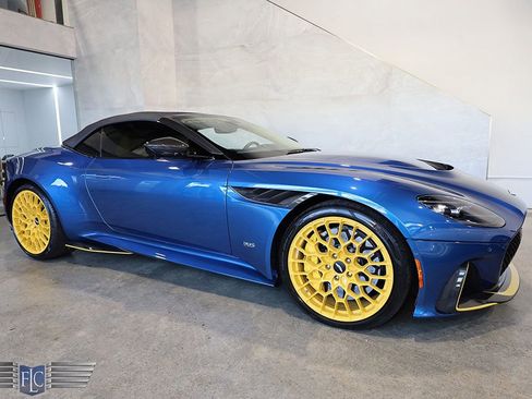 Used 2023 Aston Martin DBS Superleggera Volante image 49