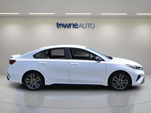 Used 2024 Kia Forte GT-Line FWD image 8