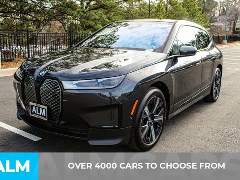 Used 2023 BMW iX xDrive50 w/ Convenience Package image 3