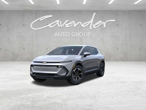 New 2026 Chevrolet Equinox EV LT image 8