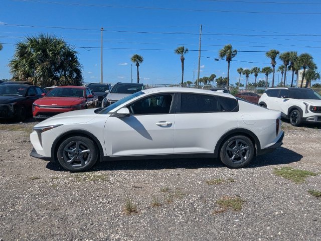 New 2027 Kia K4 FWD image 3