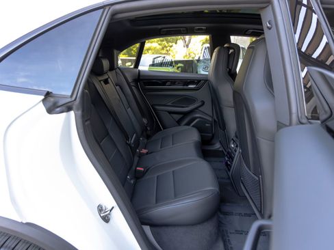New 2025 Porsche Macan 4 Electric AWD/4WD image 49