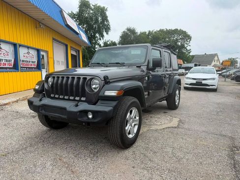 Used 2019 Jeep Wrangler Unlimited Sport S AWD/4WD image 1