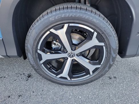 New 2026 Volkswagen Tiguan SE AWD/4WD image 27