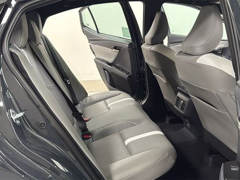 New 2026 Toyota Camry SE image 17