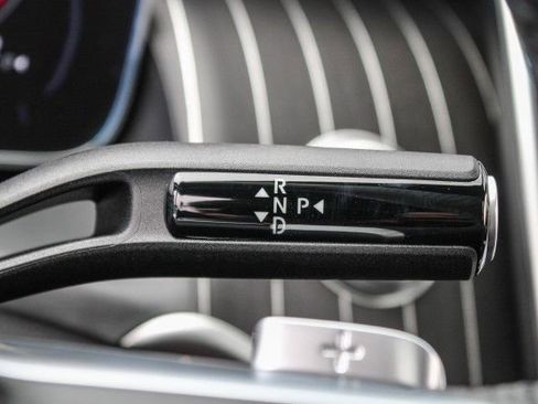 New 2025 Mercedes-Benz GLC 350e 4MATIC image 24