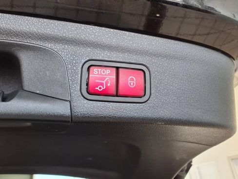 Used 2022 Mercedes-Benz GLE 53 AMG 4MATIC image 26