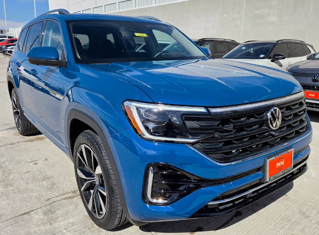 Certified 2025 Volkswagen Atlas SEL Premium R-Line AWD/4WD image 3