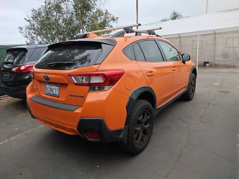 Used 2019 Subaru Crosstrek 2.0i Premium w/ Eyesight System AWD/4WD image 3