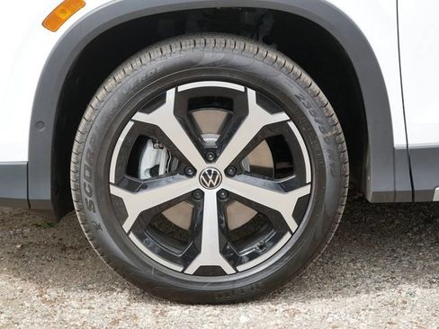 New 2026 Volkswagen Tiguan SE AWD/4WD image 5