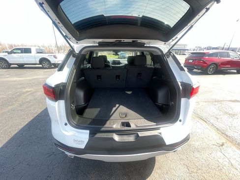 Used 2025 Chevrolet Blazer LT FWD image 25