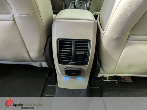 Used 2017 Ford C-MAX Titanium w/ Equipment Group 301A FWD image 25