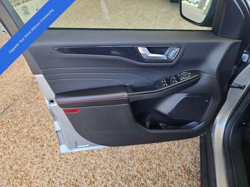 Used 2023 Ford Escape ST-Line w/ Tech Pack #1 FWD image 9