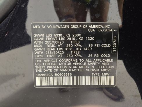 Used 2024 Volkswagen Atlas SEL AWD/4WD image 33