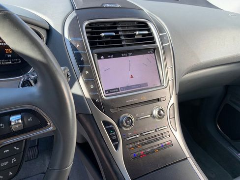 Used 2019 Lincoln Nautilus Reserve w/ Driver Assistance Package image 27