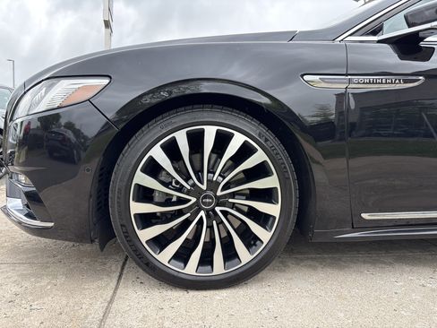 Used 2019 Lincoln Continental Black Label AWD/4WD image 17