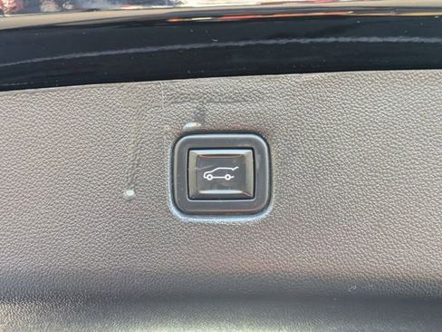 Used 2022 Chevrolet Blazer LT image 33