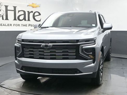 New 2026 Chevrolet Suburban High Country AWD/4WD image 7