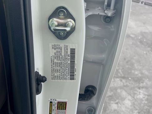 Used 2022 Honda CR-V EX-L image 17