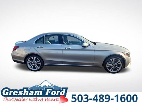 Used 2019 Mercedes-Benz C 300 4MATIC Sedan image 10