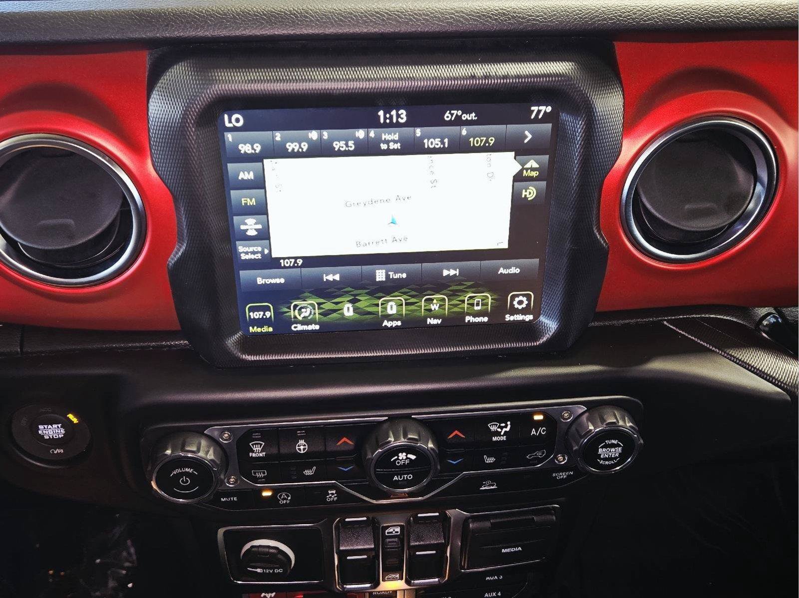 Used 2023 Jeep Wrangler Unlimited Rubicon w/ Cold Weather Group AWD/4WD image 25
