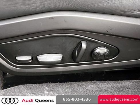 Used 2023 Audi RS e-tron GT w/ Carbon Performance Package AWD/4WD image 19