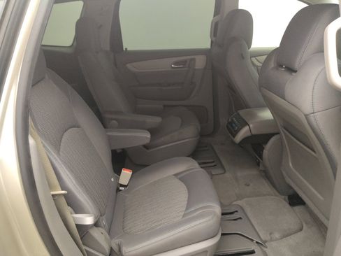 Used 2016 Chevrolet Traverse LT FWD image 19