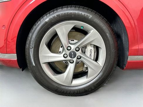 Certified 2026 Genesis GV70 2.5T Advanced image 33