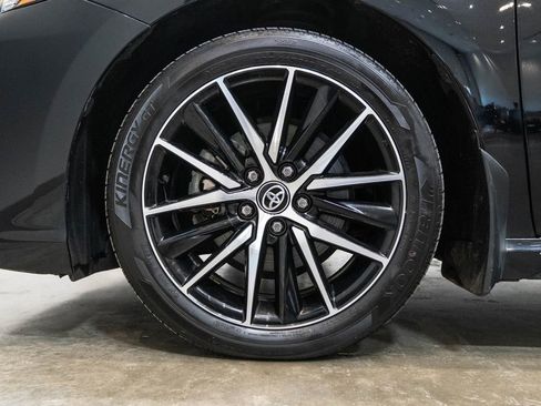 Used 2023 Toyota Camry SE image 11