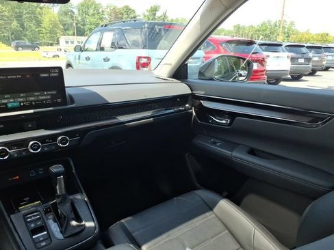 Used 2025 Honda CR-V EX-L image 11