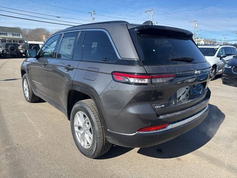 New 2026 Jeep Grand Cherokee Laredo image 3