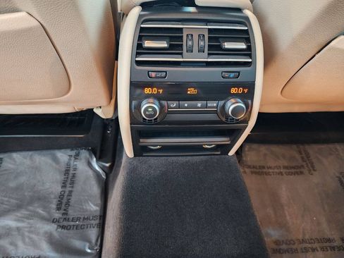 Used 2012 BMW 750Li w/ Driver Assistance Pkg RWD image 34