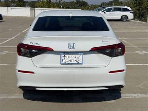 Used 2024 Honda Civic LX image 4