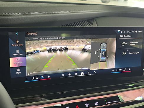 New 2026 BMW i7 xDrive60 w/ Executive Package image 25