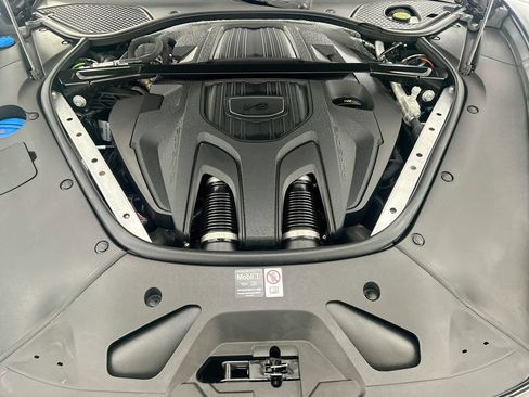 Certified 2025 Porsche Panamera 4 AWD/4WD image 29