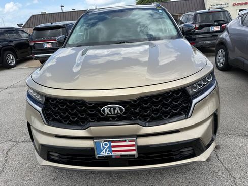Used 2021 Kia Sorento EX w/ Panoramic Sunroof Package FWD image 18